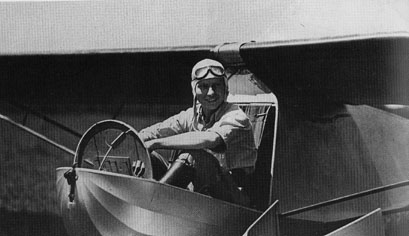 [Photo of L. Ron 'Flash' Hubbard, glider pilot]